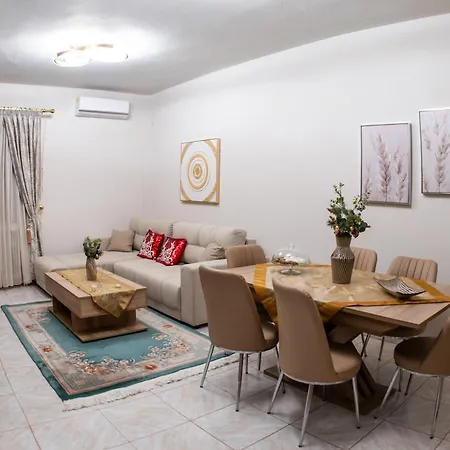 Ioanna's Home-trikala Tríkala